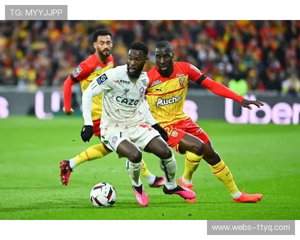 矿工精神传承,朗斯主场文化成法甲独特风景 矿工精神传承,朗斯主场文化成法甲独特风景